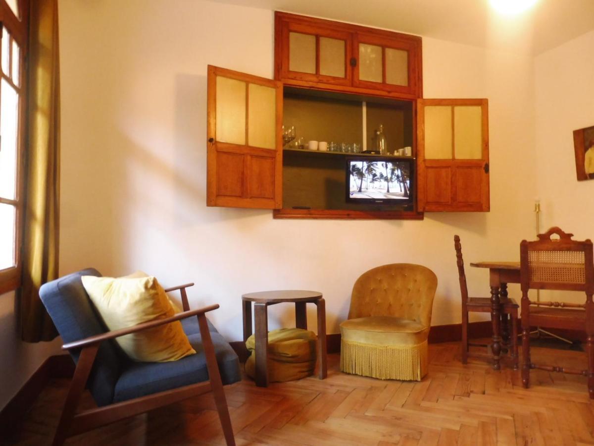 Charmant Appartement Sur Cour, Le Berlingott Bagnères-de-Bigorre Buitenkant foto