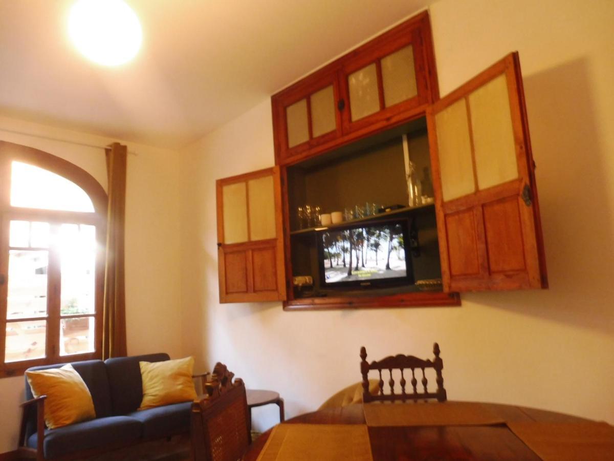 Charmant Appartement Sur Cour, Le Berlingott Bagnères-de-Bigorre Buitenkant foto