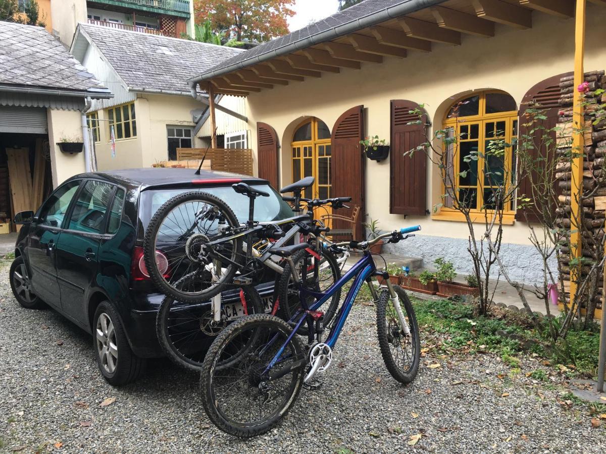 Charmant Appartement Sur Cour, Le Berlingott Bagnères-de-Bigorre Buitenkant foto